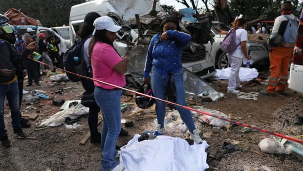 Kolombiya'da bombalı saldırı: Çok sayıda ölü ve yaralı