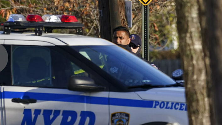 New York'ta kanlı kavga: Göğsünden bıçaklandı